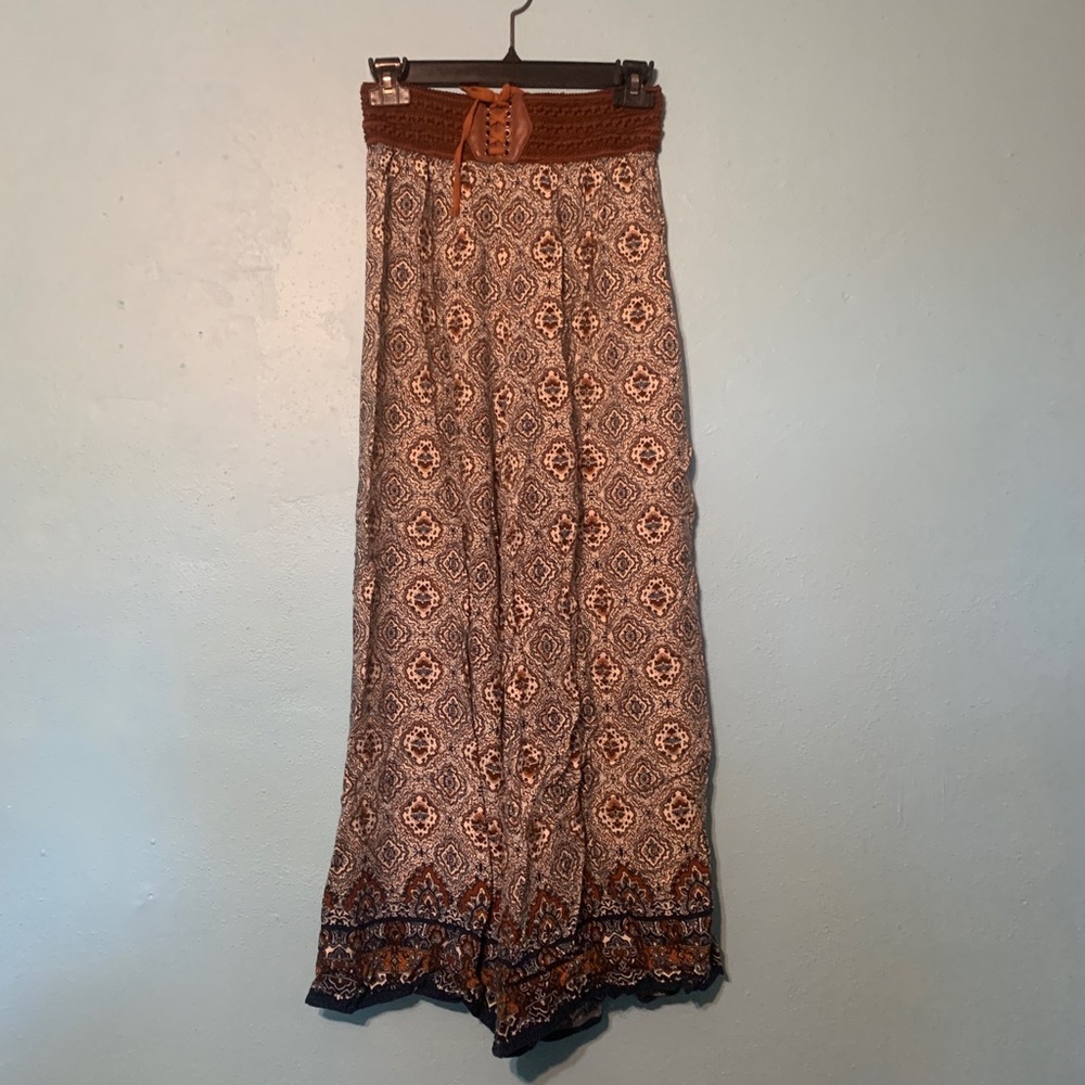 Flowing pants